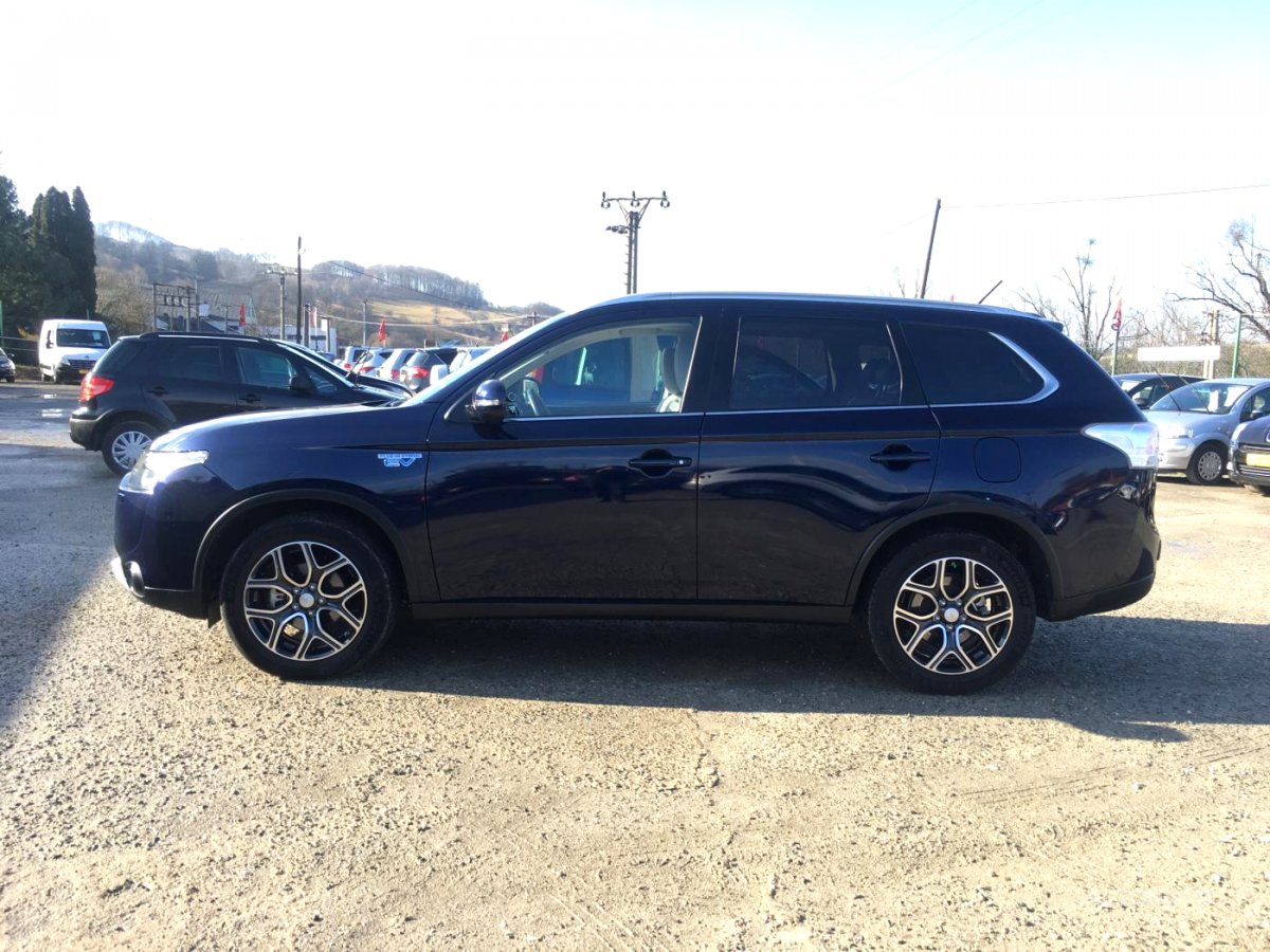 Mitsubishi Outlander, 2015 - pohled č. 3