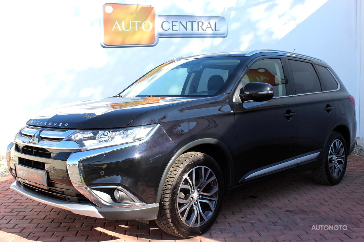 Mitsubishi Outlander, 2016 - pohled č. 3