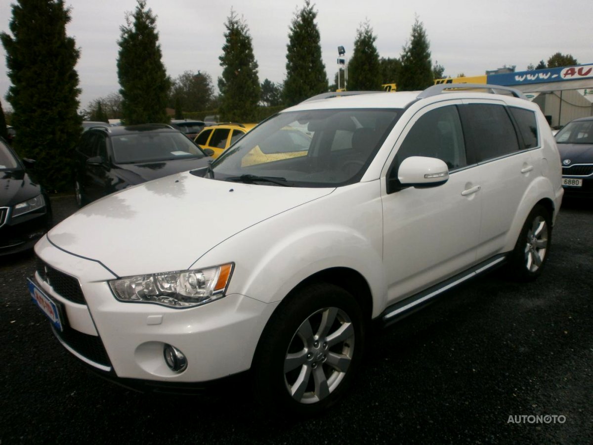 Mitsubishi Outlander, 2010 - celkový pohled