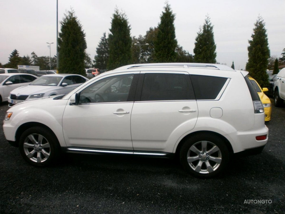 Mitsubishi Outlander, 2010 - pohled č. 3