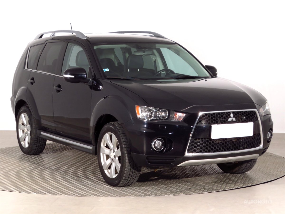 Mitsubishi Outlander, 2010 - celkový pohled