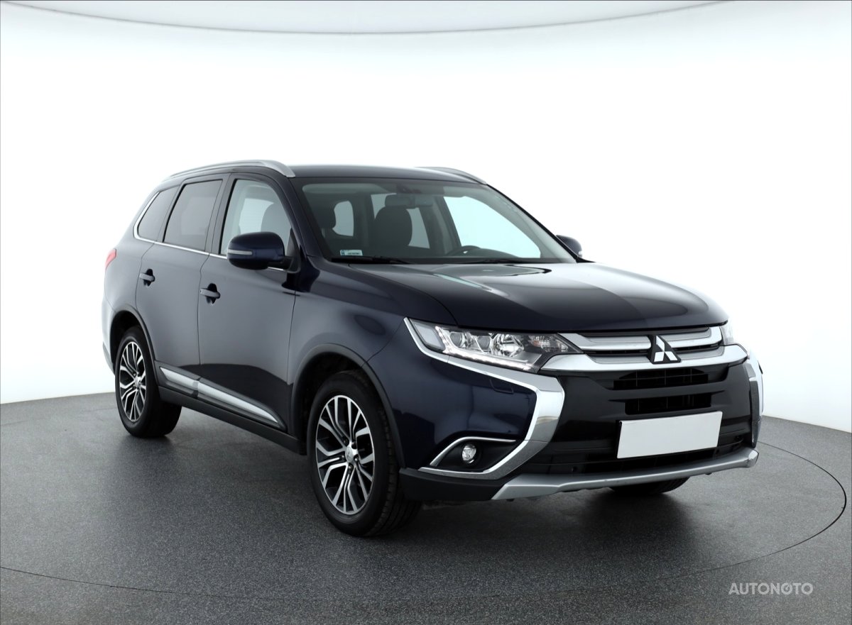 Mitsubishi Outlander, 2017 - celkový pohled