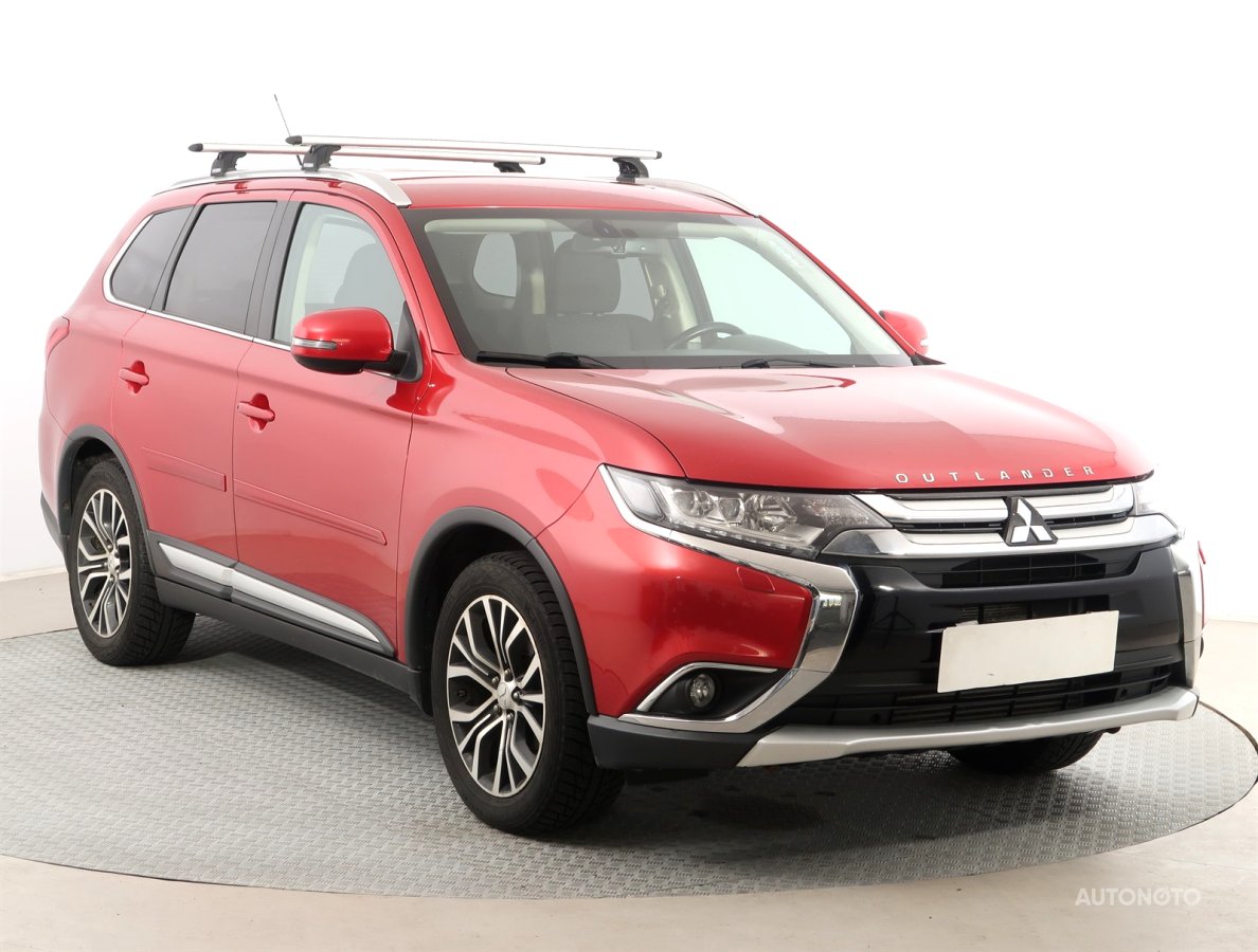 Mitsubishi Outlander, 2015 - celkový pohled