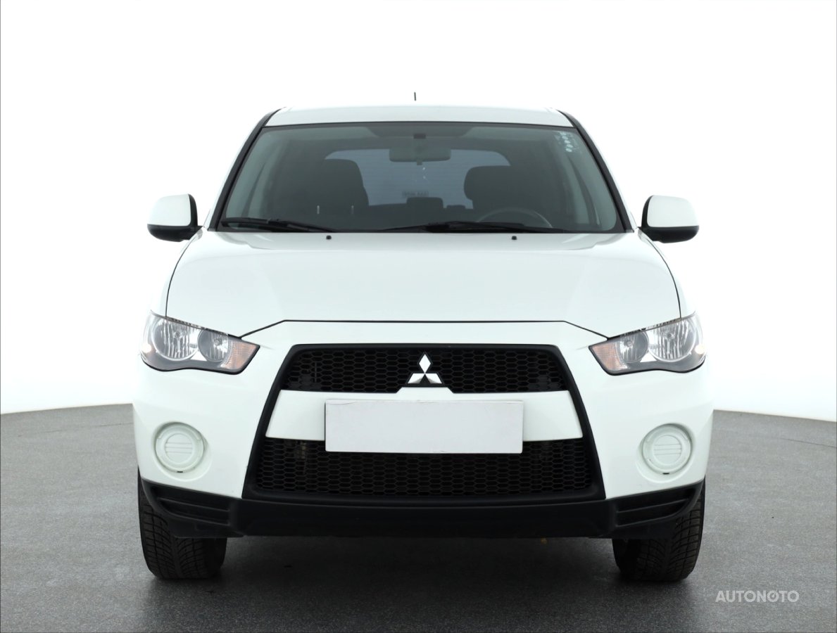 Mitsubishi Outlander, 2011 - pohled č. 2