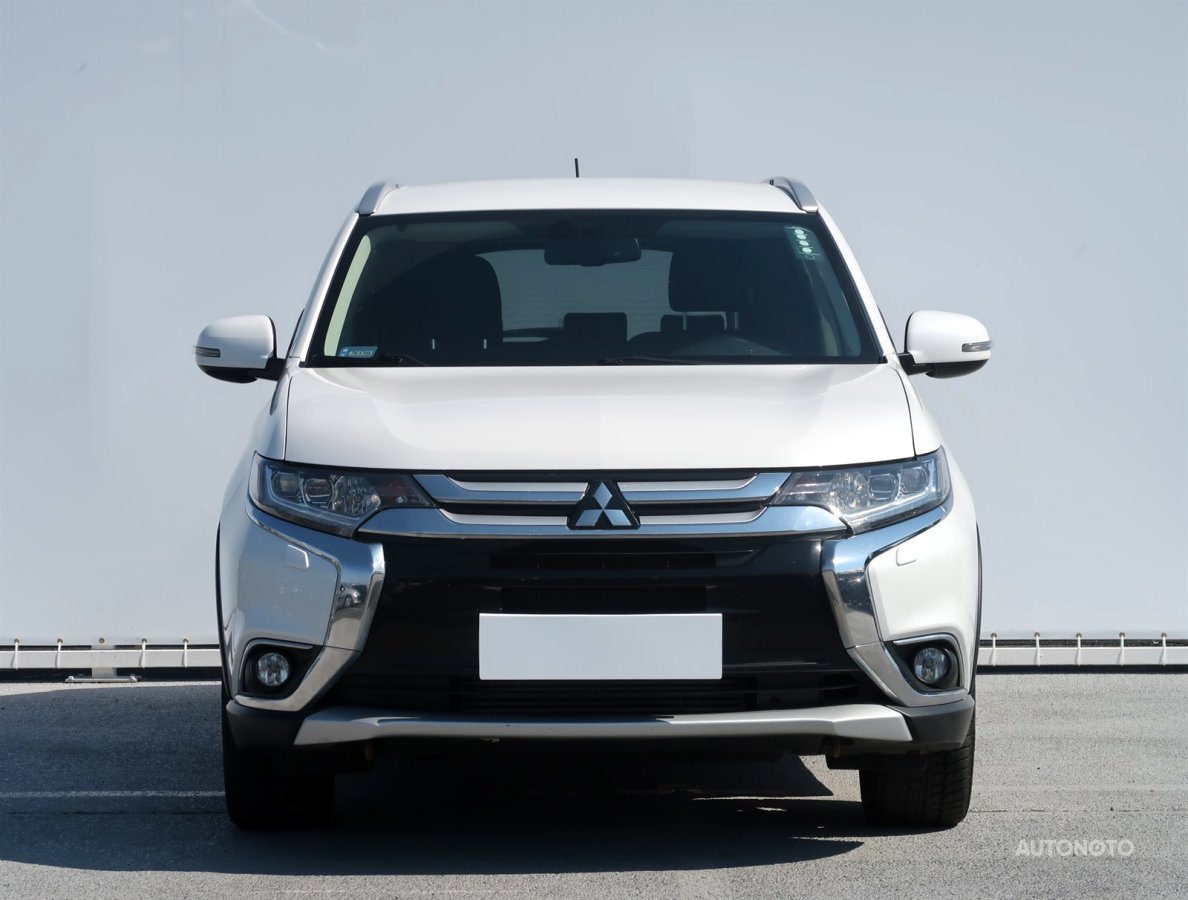 Mitsubishi Outlander, 2015 - pohled č. 2
