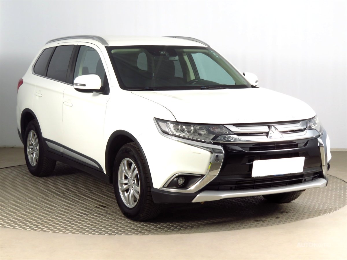 Mitsubishi Outlander, 2016 - celkový pohled