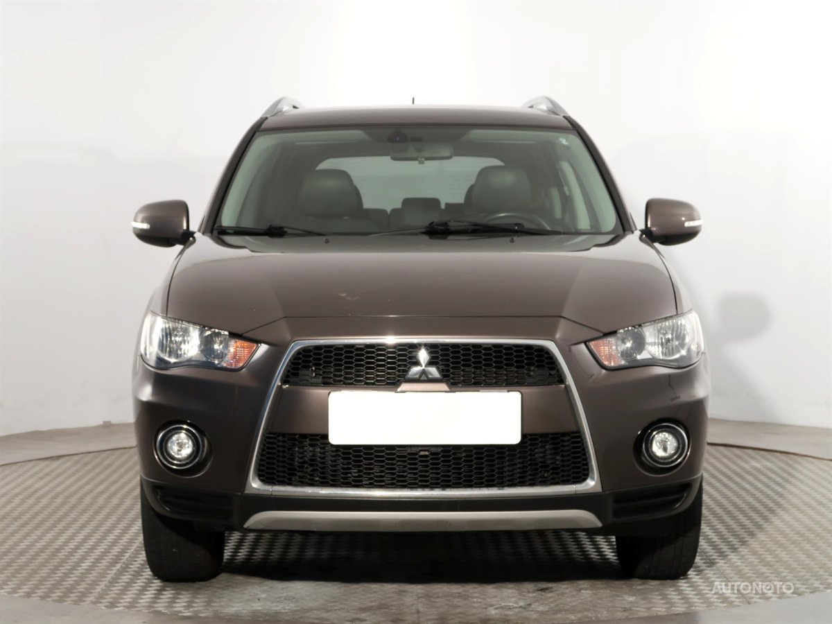 Mitsubishi Outlander, 2010 - pohled č. 2