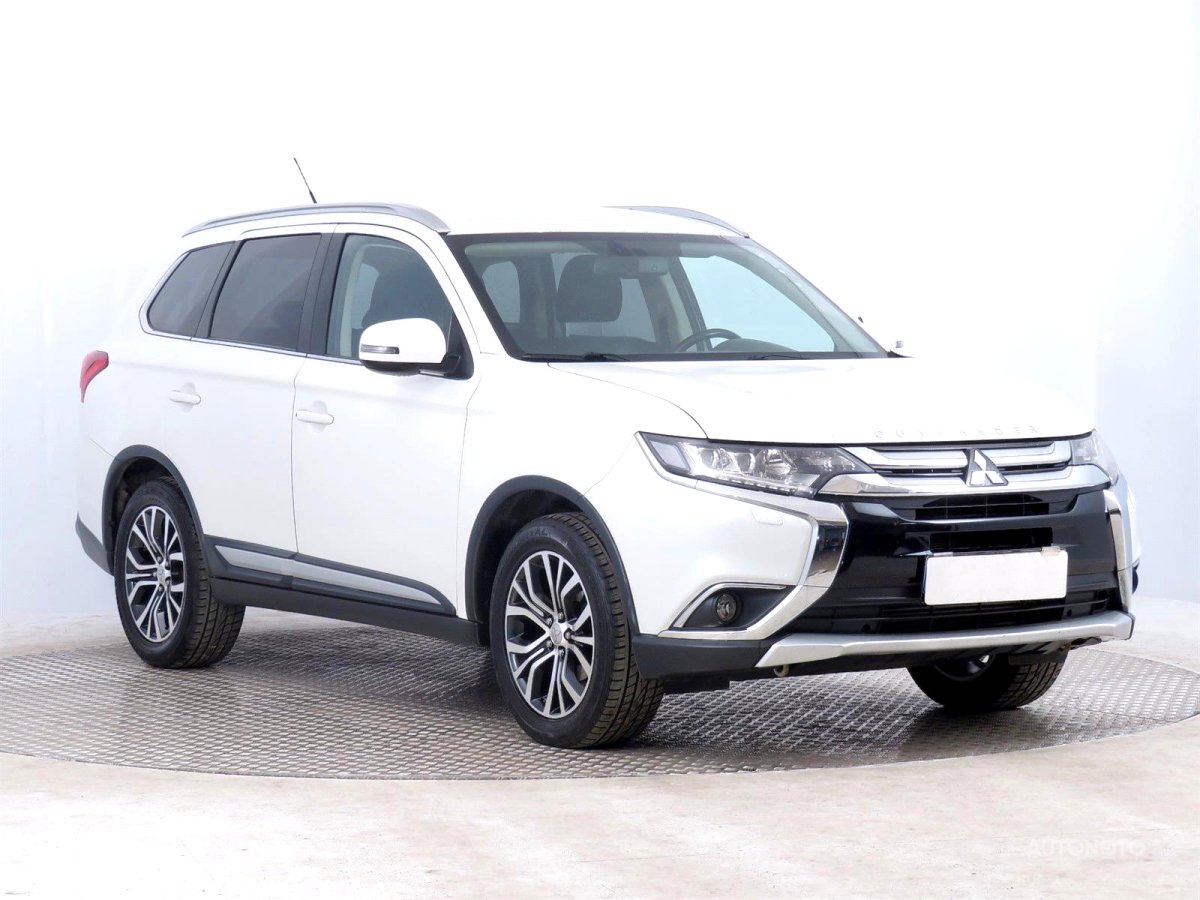 Mitsubishi Outlander, 2015 - celkový pohled