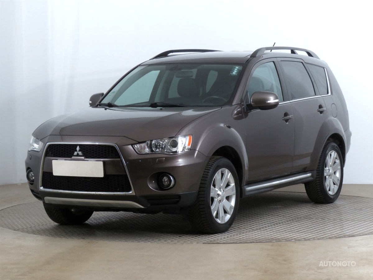 Mitsubishi Outlander, 2010 - pohled č. 3