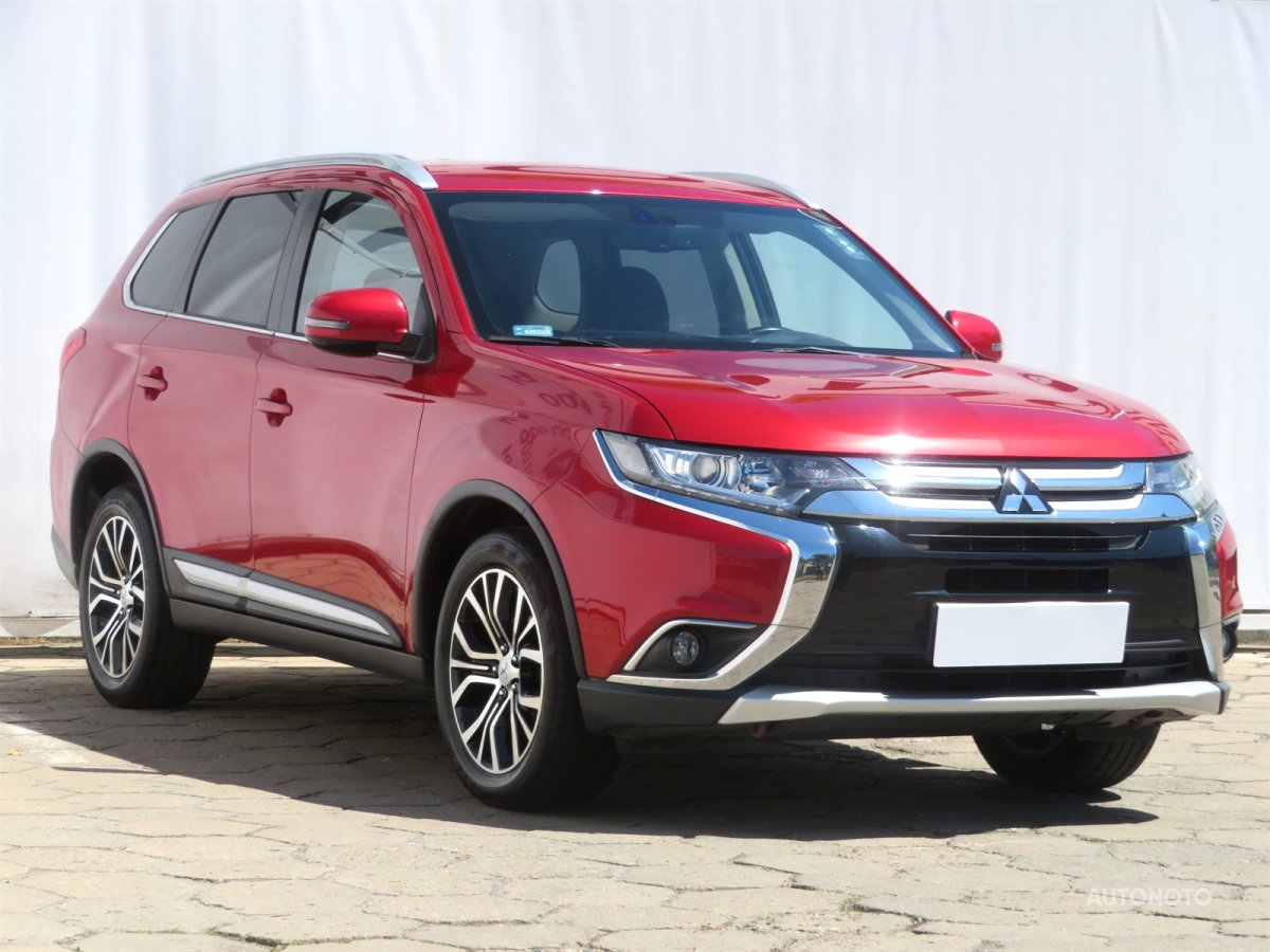 Mitsubishi Outlander, 2017 - celkový pohled