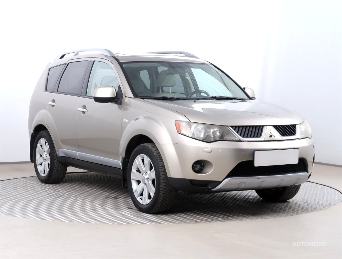 Mitsubishi Outlander, 2008 - celkový pohled