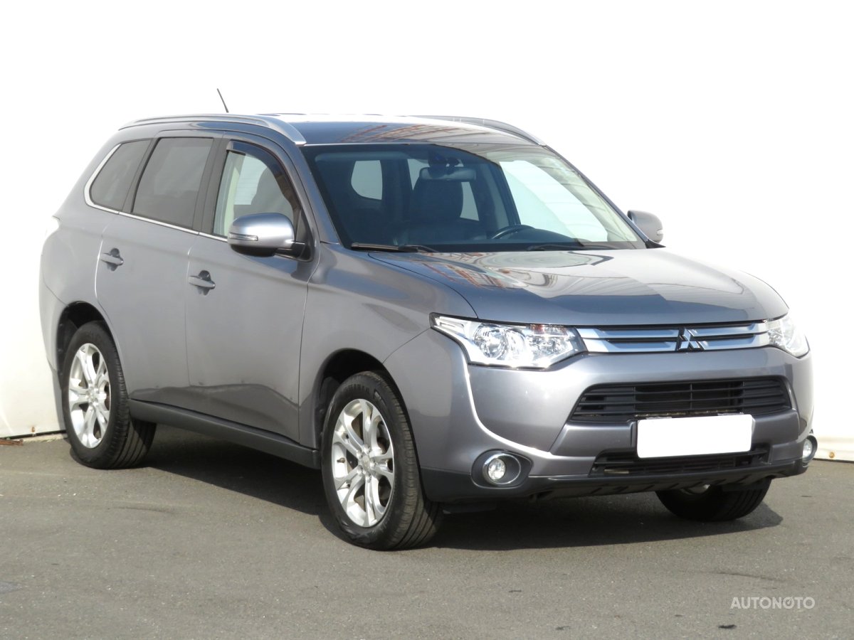 Mitsubishi Outlander, 2014 - celkový pohled