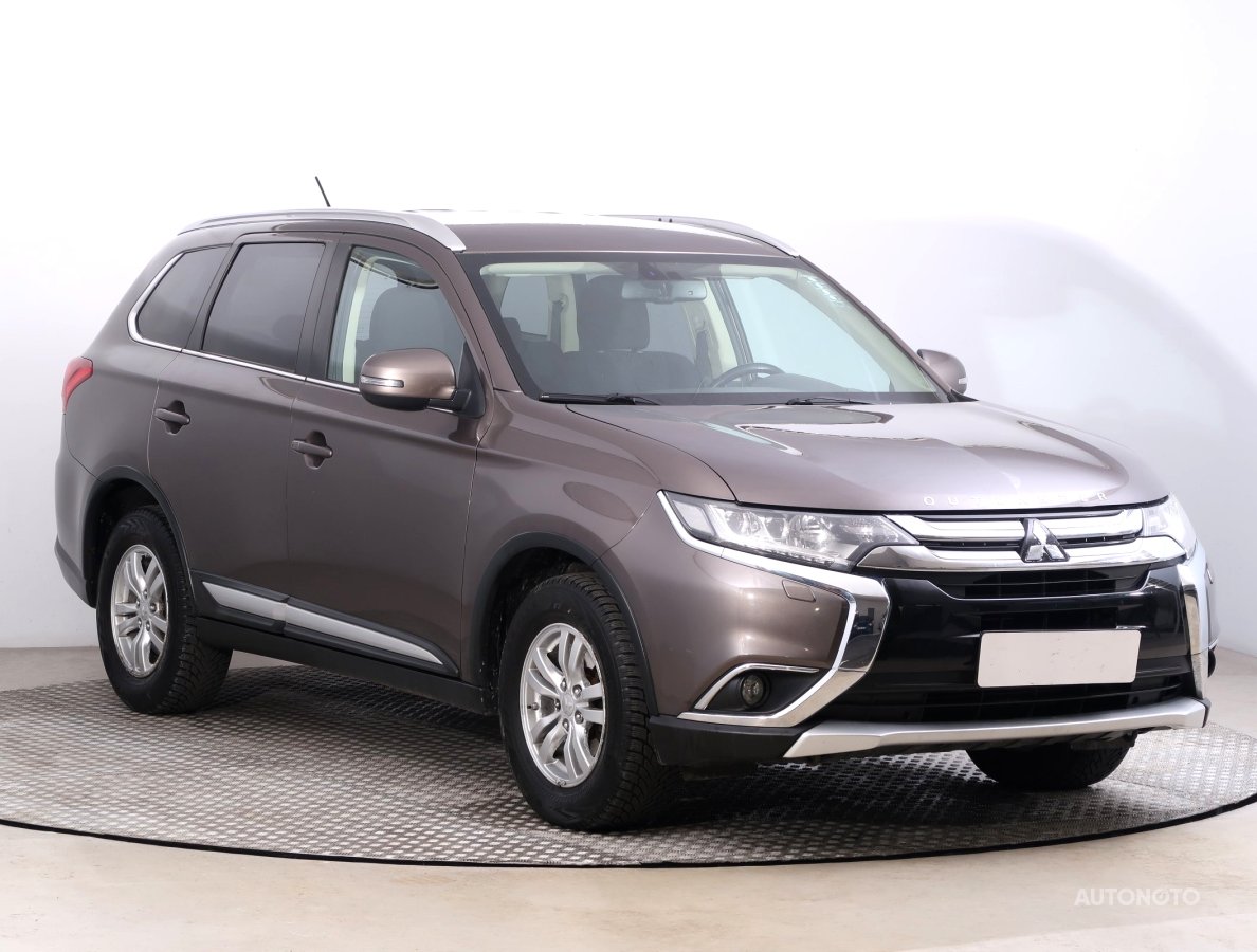 Mitsubishi Outlander, 2016 - pohled č. 1