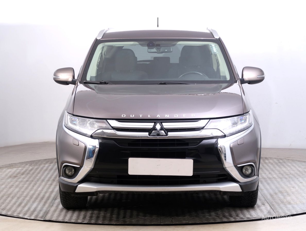 Mitsubishi Outlander, 2016 - pohled č. 2