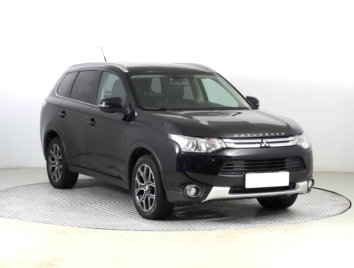 Mitsubishi Outlander, 2015 - celkový pohled