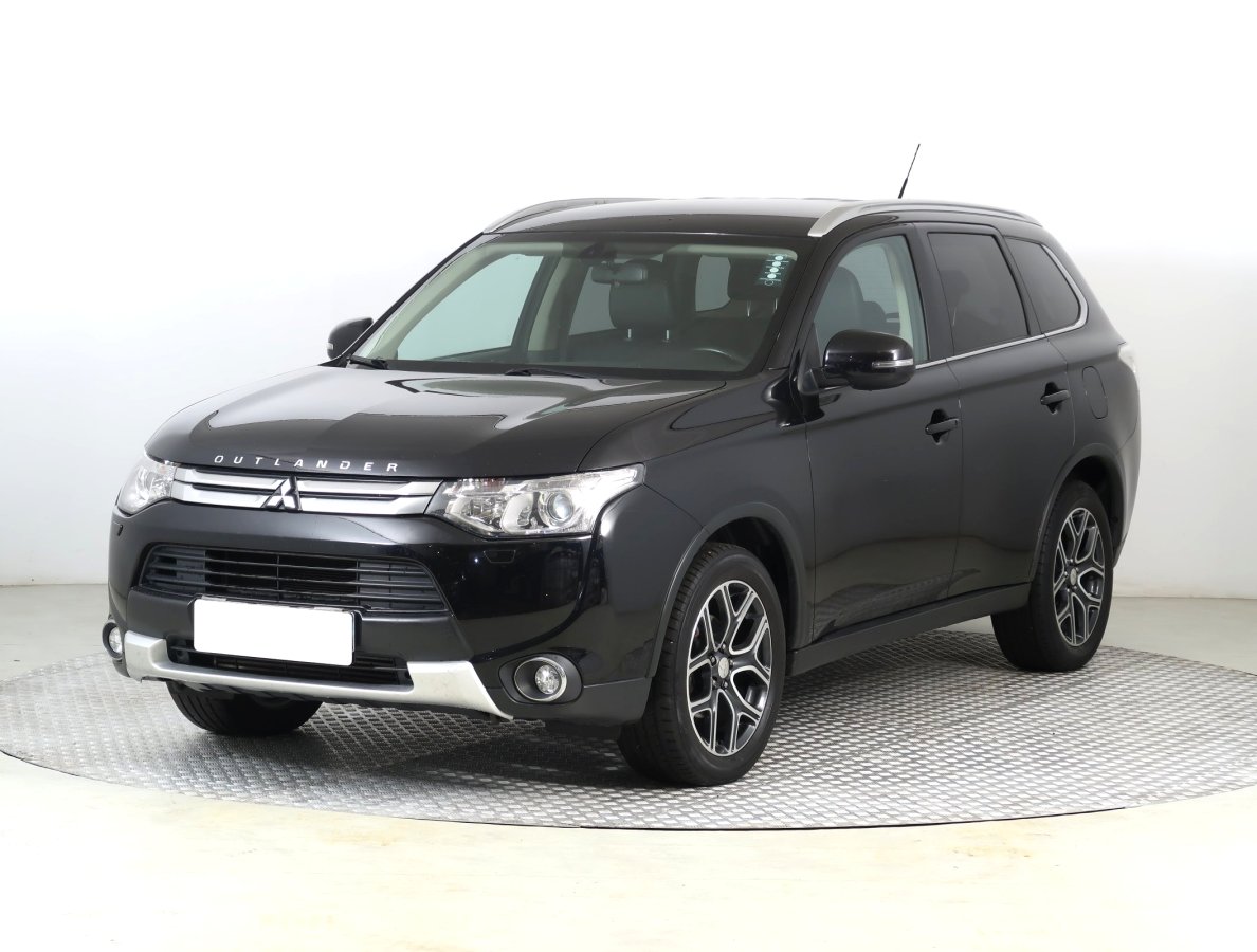 Mitsubishi Outlander, 2015 - pohled č. 3
