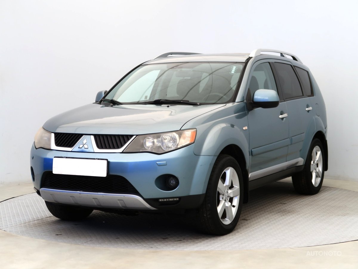 Mitsubishi Outlander, 2010 - pohled č. 3