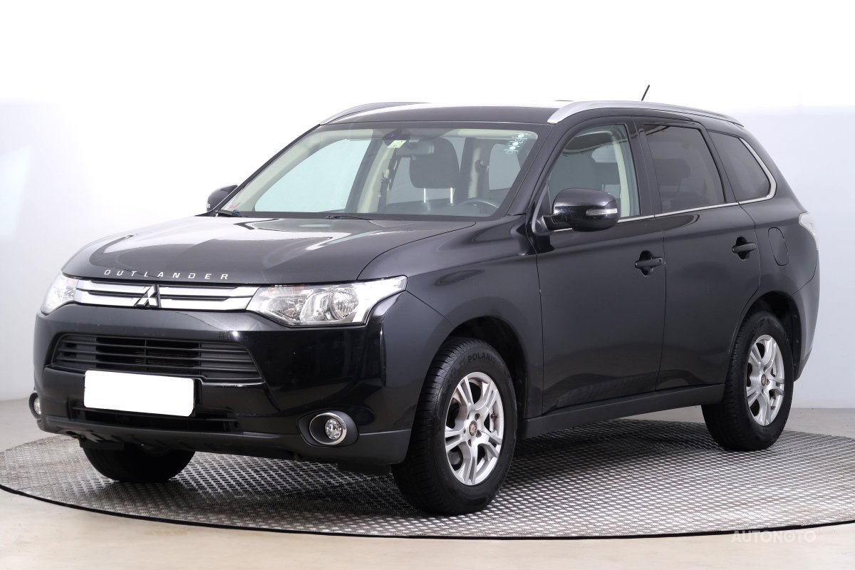 Mitsubishi Outlander, 2014 - pohled č. 3