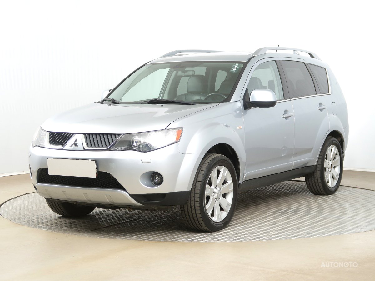 Mitsubishi Outlander, 2009 - pohled č. 3