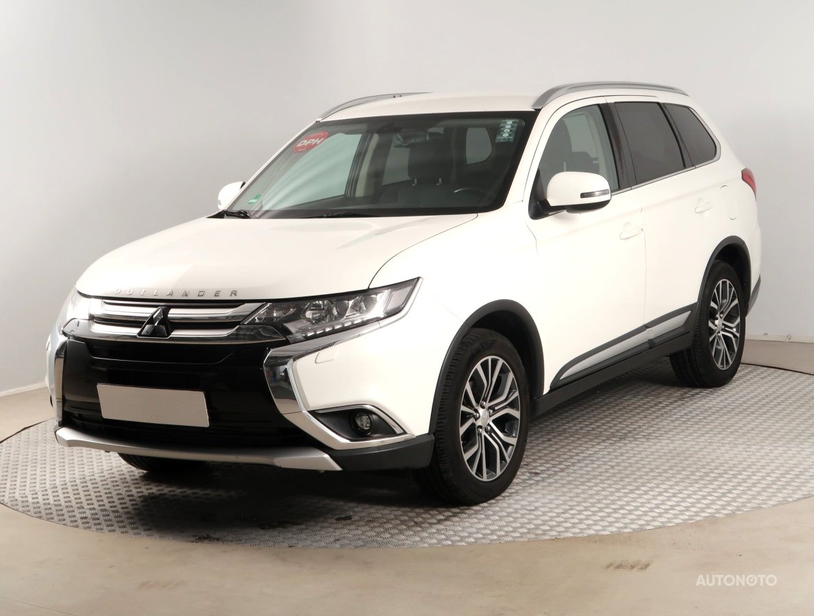 Mitsubishi Outlander, 2018 - pohled č. 3