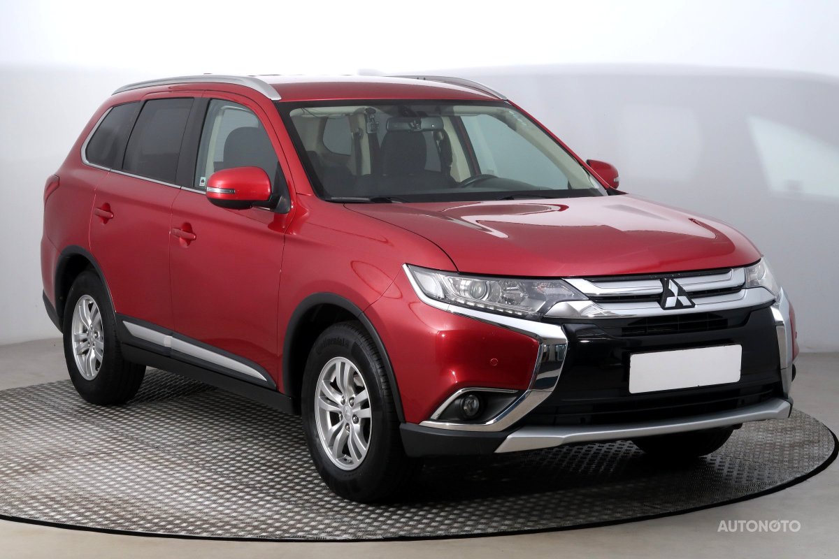 Mitsubishi Outlander, 2017 - celkový pohled