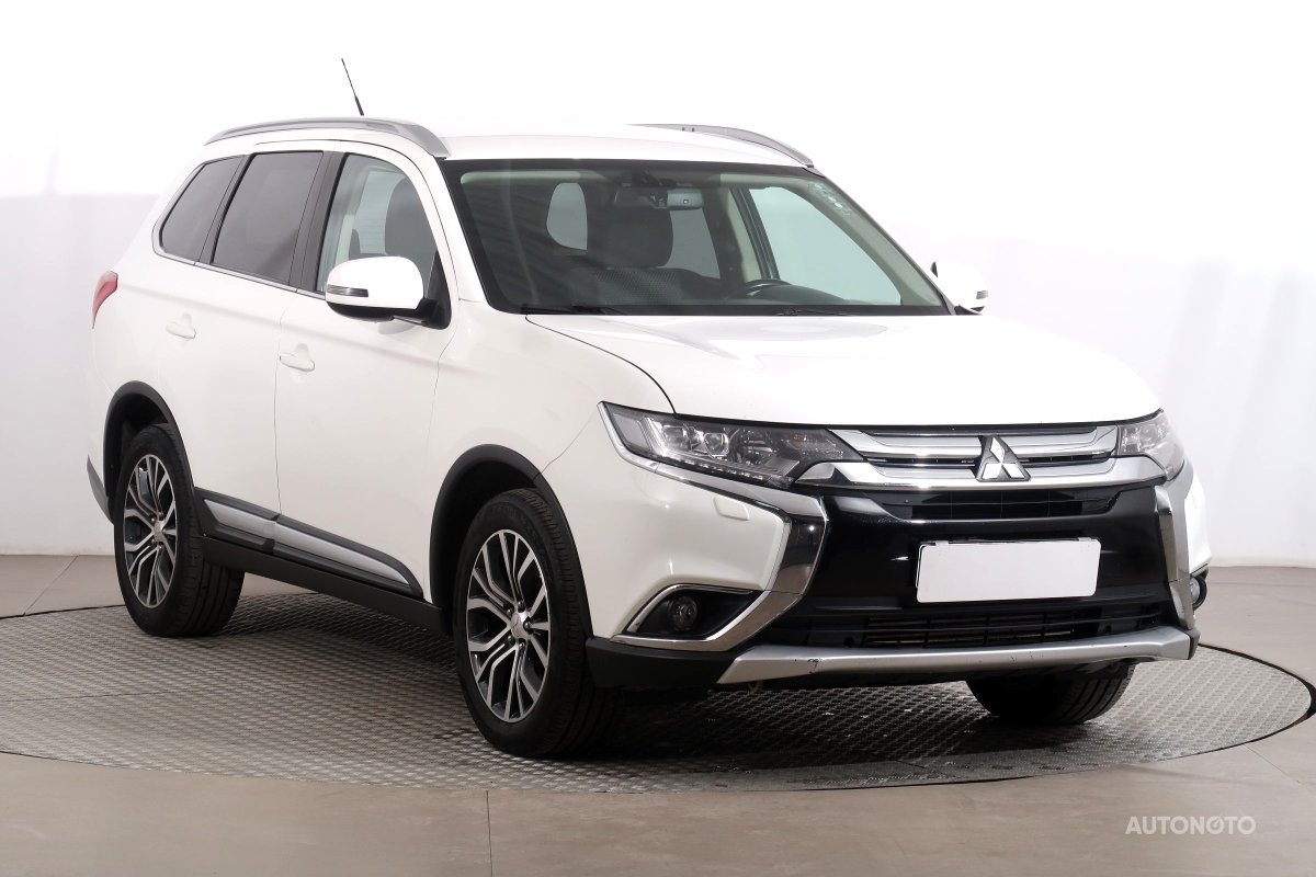 Mitsubishi Outlander, 2016 - celkový pohled