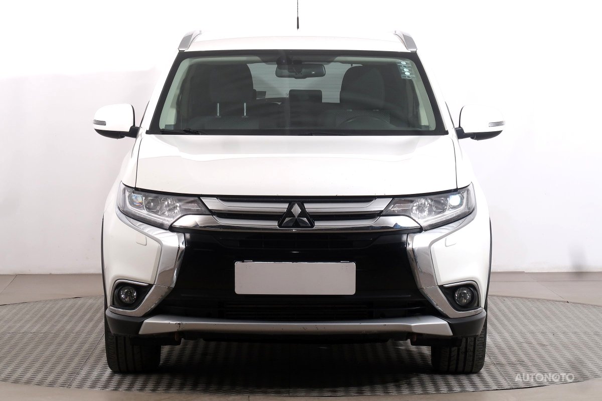 Mitsubishi Outlander, 2016 - pohled č. 2