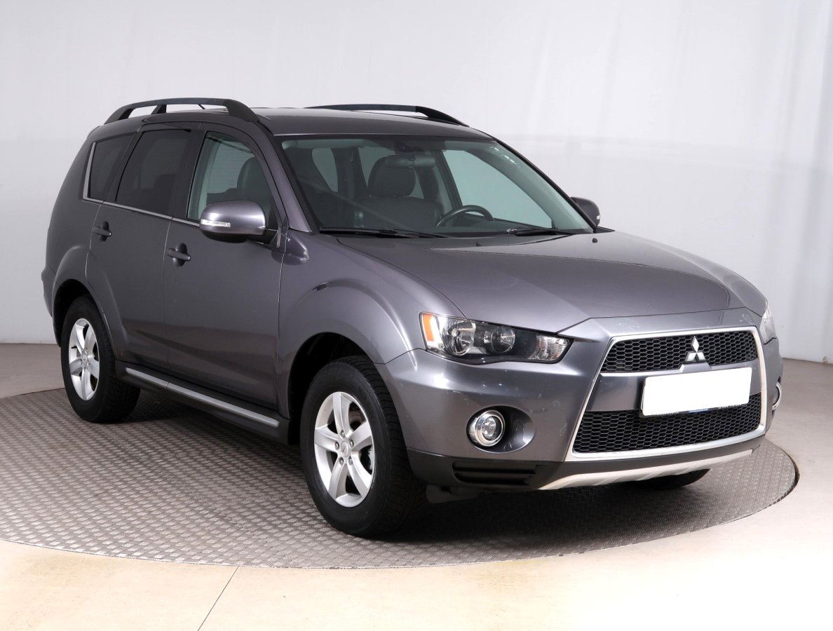 Mitsubishi Outlander, 2012 - celkový pohled