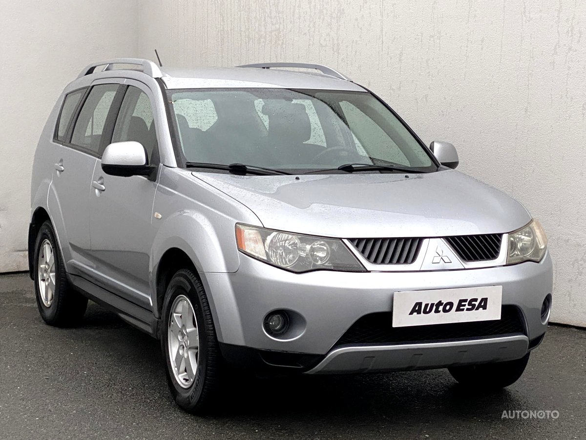 Mitsubishi Outlander, 2010 - celkový pohled