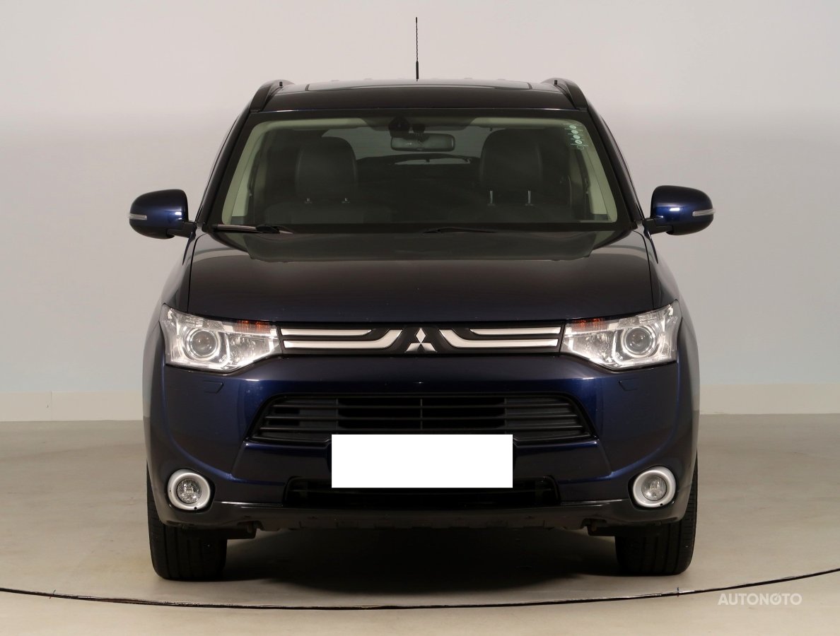 Mitsubishi Outlander, 2015 - pohled č. 2