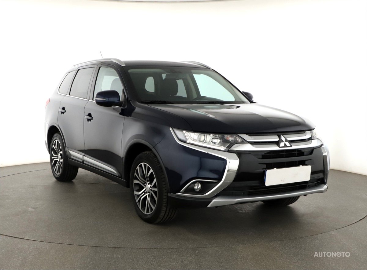 Mitsubishi Outlander, 2017 - celkový pohled