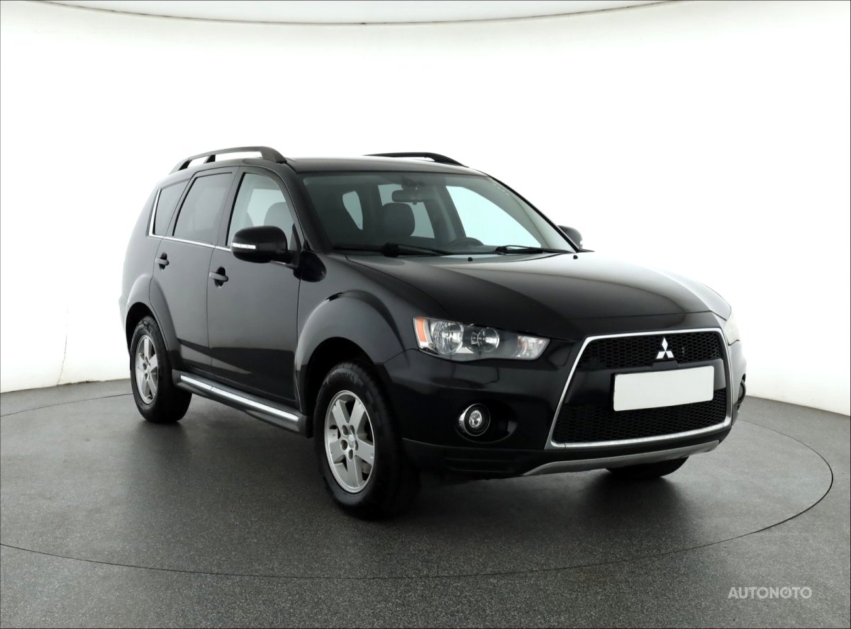 Mitsubishi Outlander, 2011 - celkový pohled