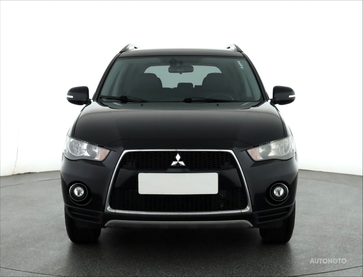 Mitsubishi Outlander, 2011 - pohled č. 2