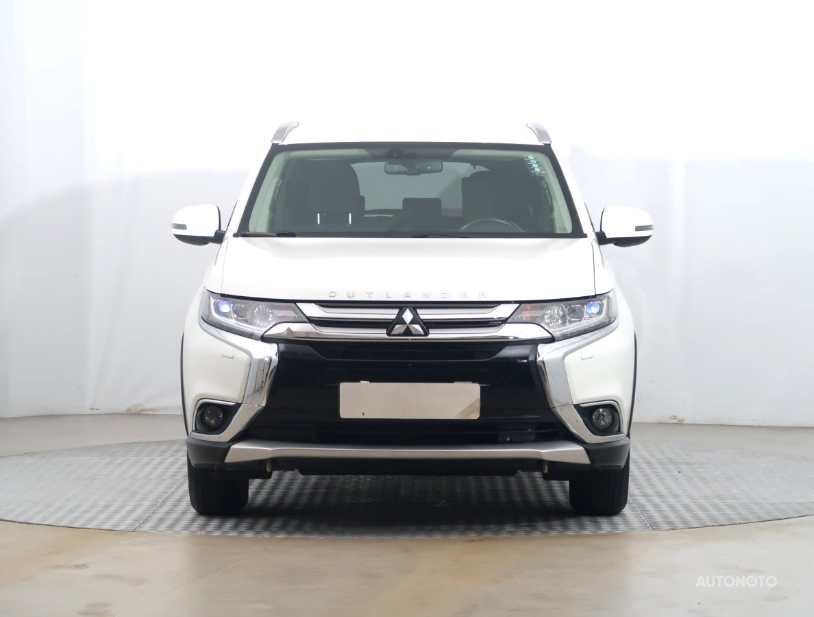 Mitsubishi Outlander, 2017 - pohled č. 2