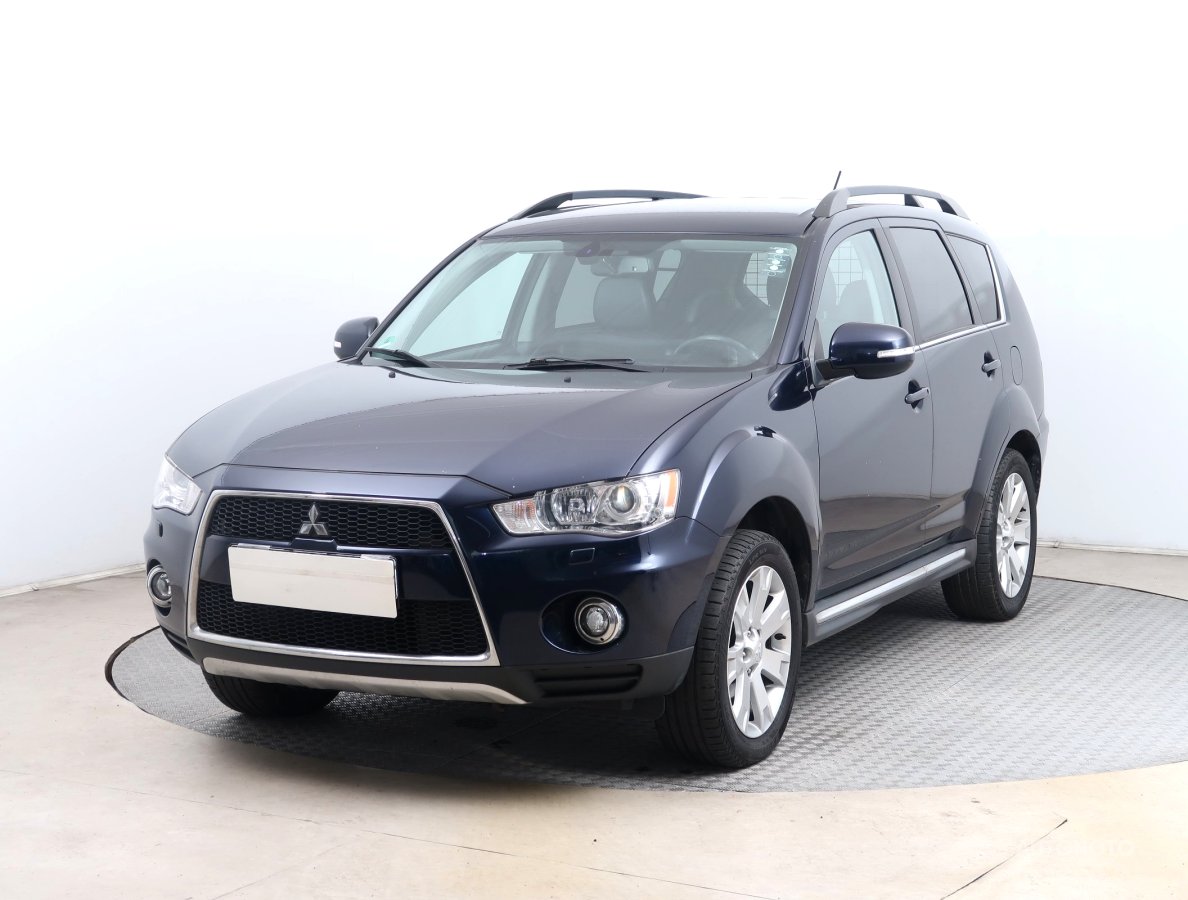 Mitsubishi Outlander, 2012 - pohled č. 3