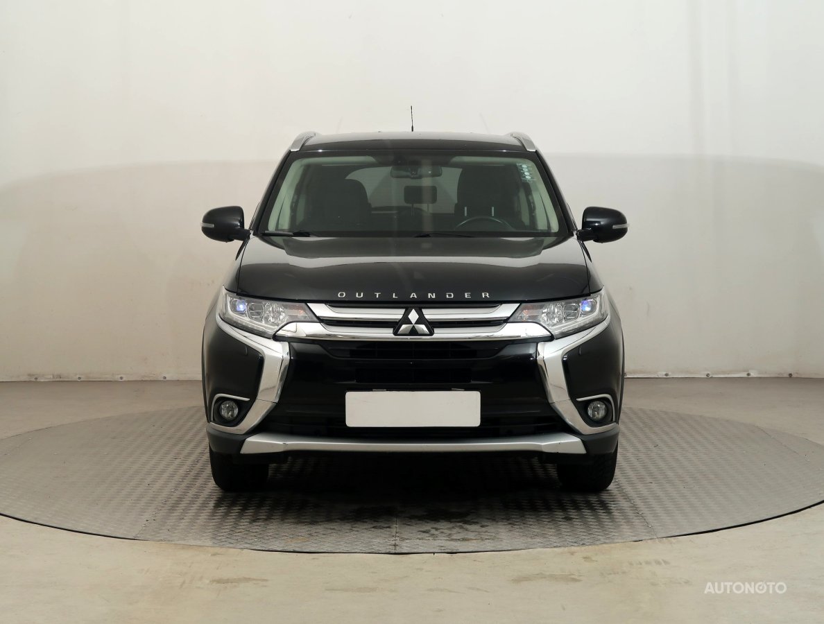 Mitsubishi Outlander, 2017 - pohled č. 2