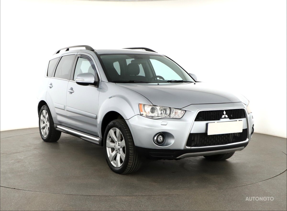 Mitsubishi Outlander, 2011 - celkový pohled