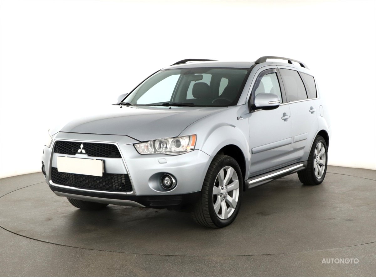 Mitsubishi Outlander, 2011 - pohled č. 3
