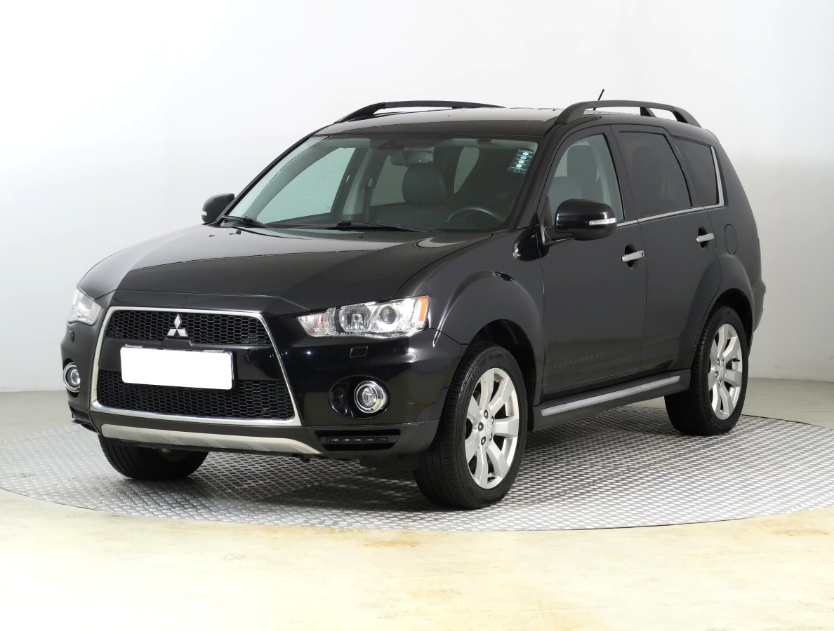 Mitsubishi Outlander, 2012 - pohled č. 3