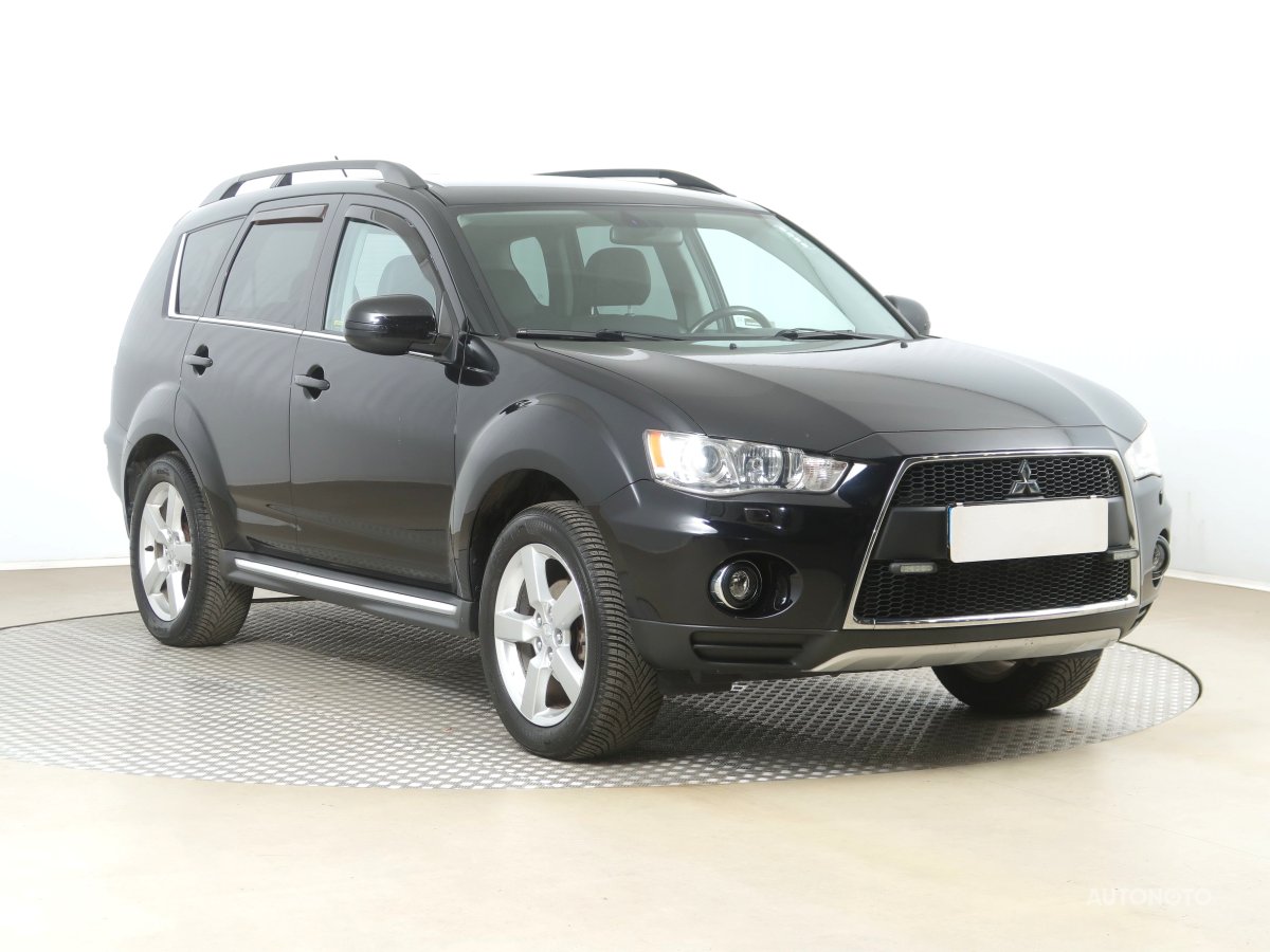 Mitsubishi Outlander, 2010 - celkový pohled