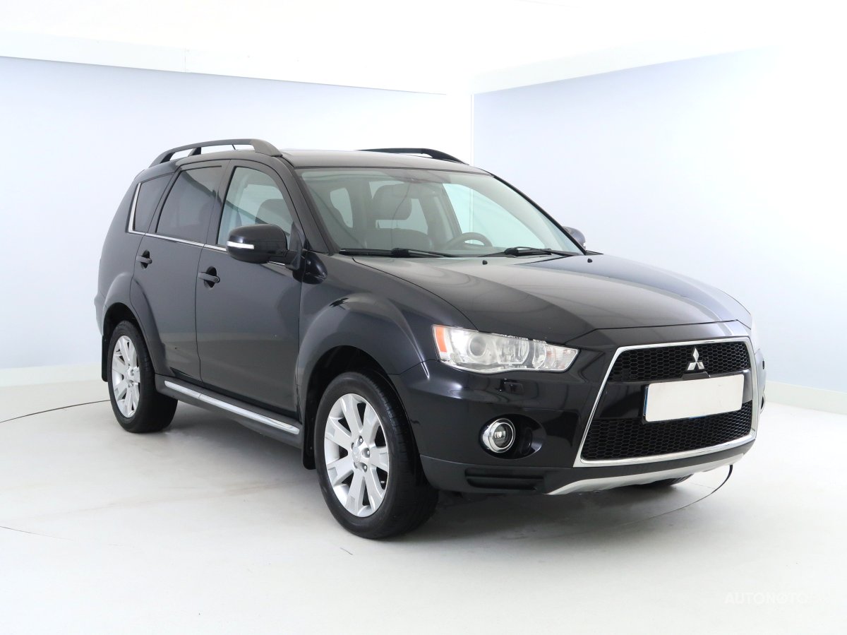 Mitsubishi Outlander, 2012 - celkový pohled