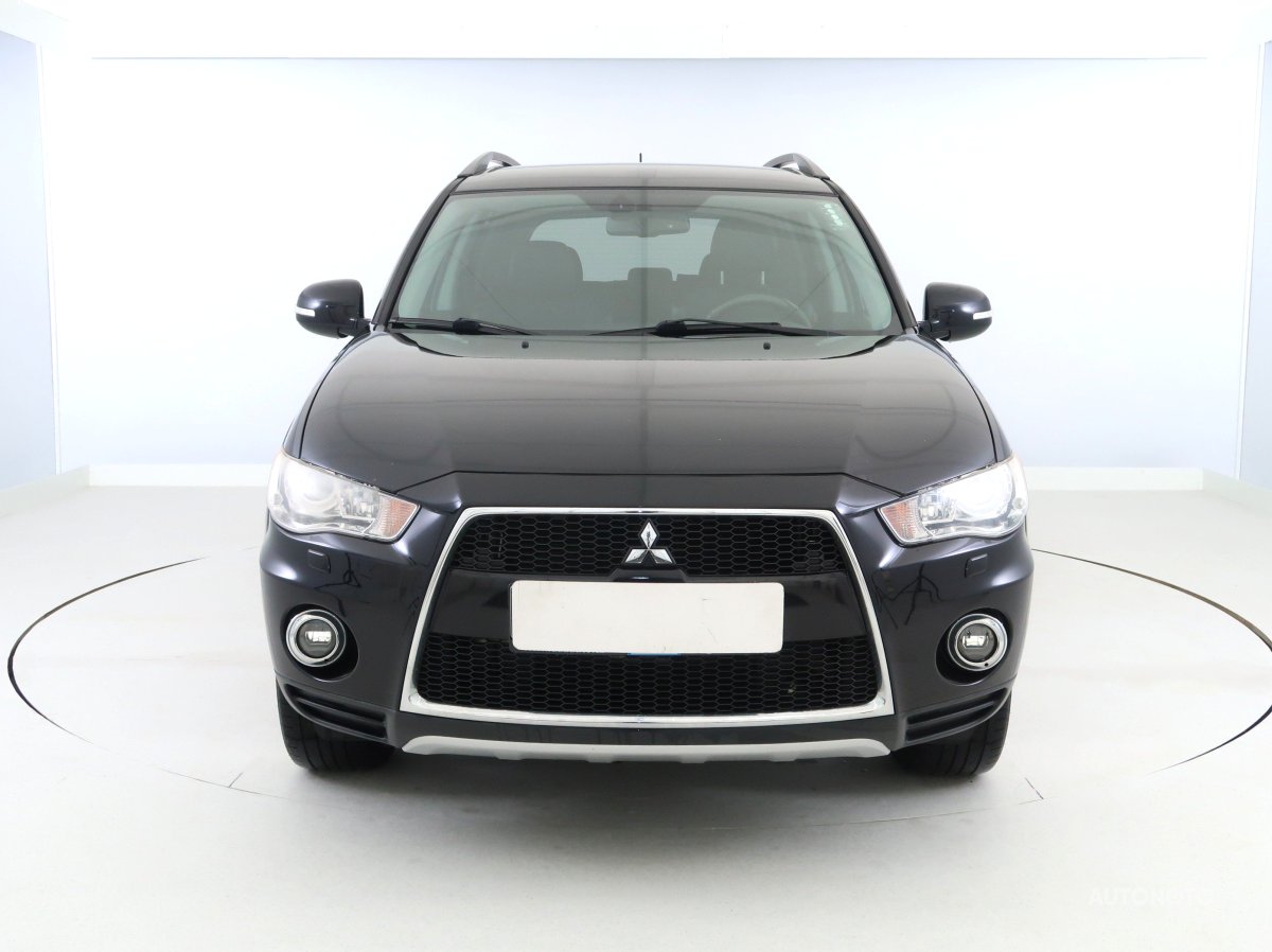 Mitsubishi Outlander, 2012 - pohled č. 2