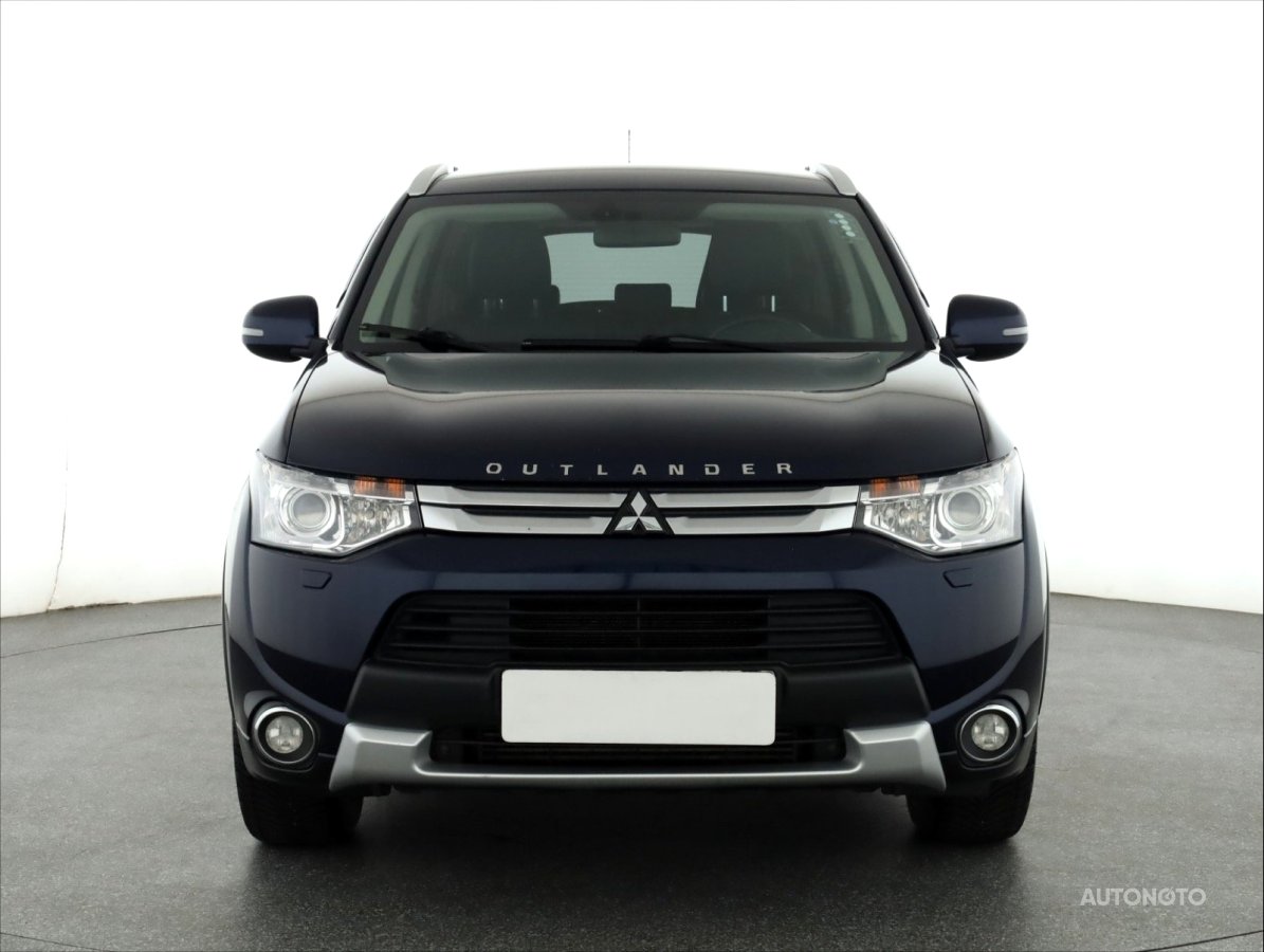 Mitsubishi Outlander, 2015 - pohled č. 2