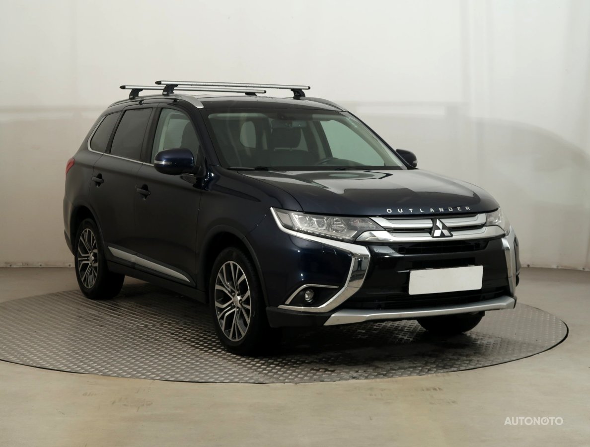 Mitsubishi Outlander, 2017 - celkový pohled