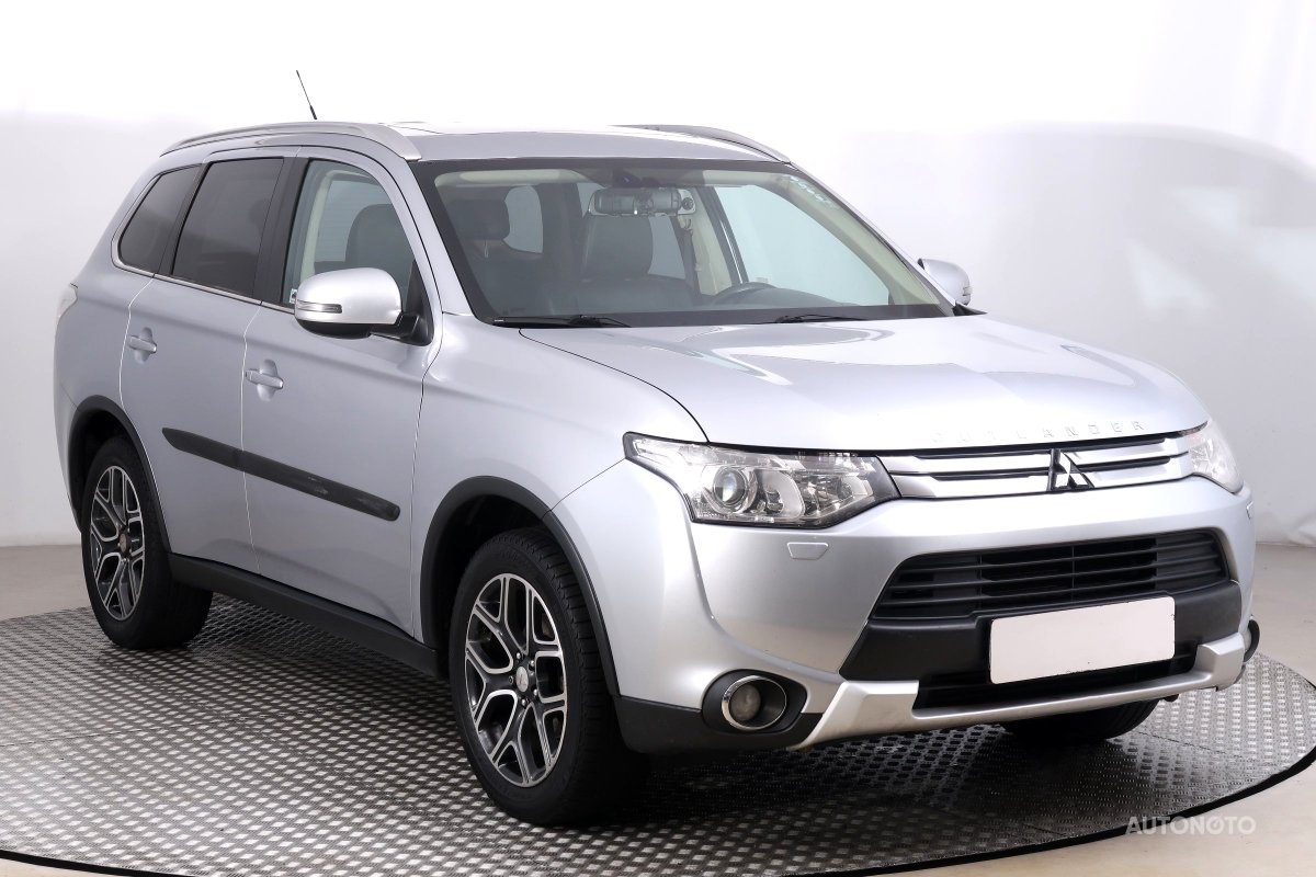 Mitsubishi Outlander, 2014 - celkový pohled