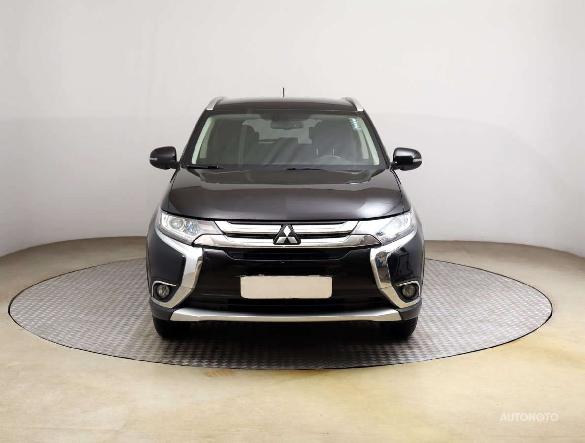 Mitsubishi Outlander, 2016 - pohled č. 2