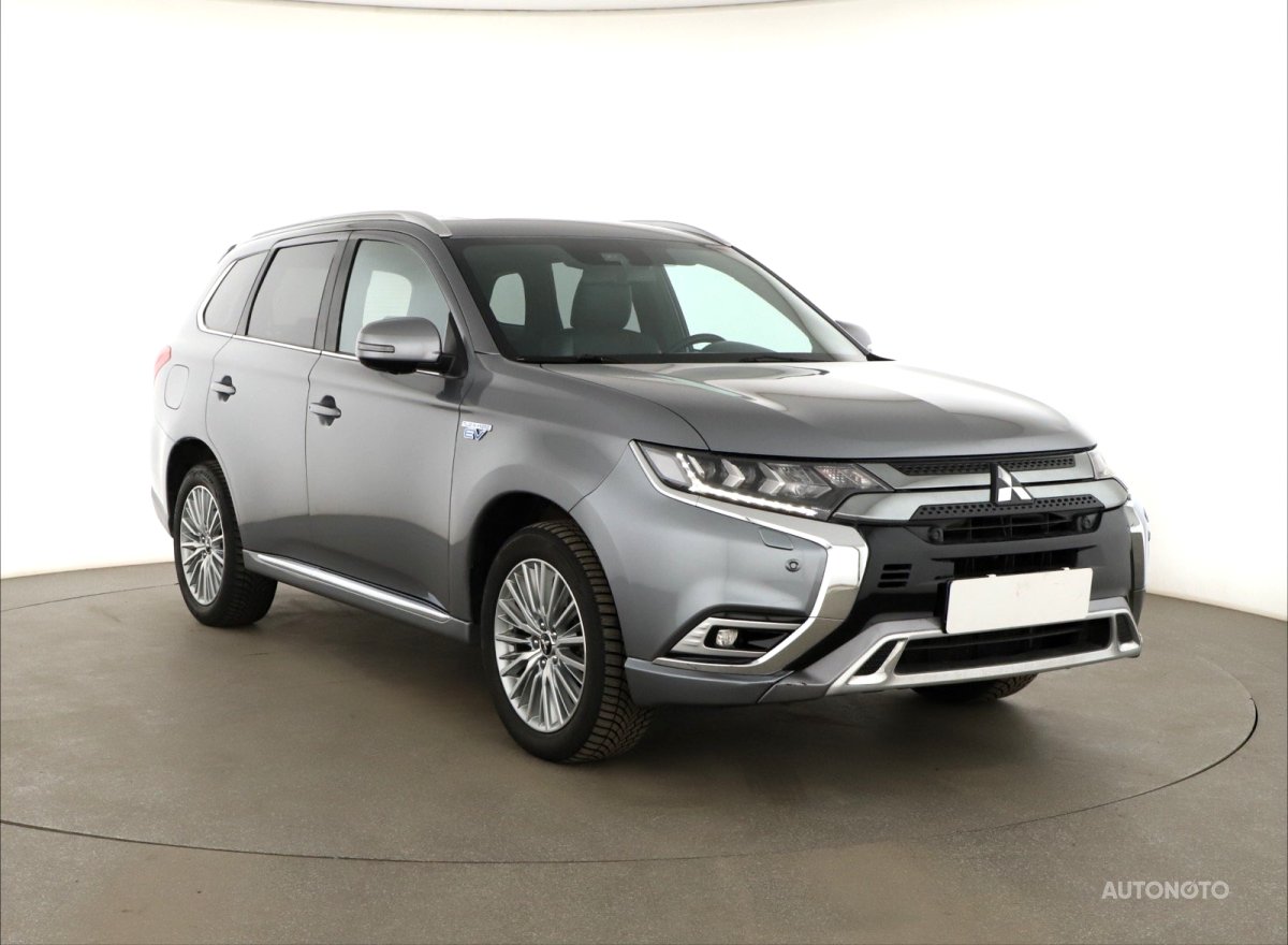 Mitsubishi Outlander, 2019 - celkový pohled