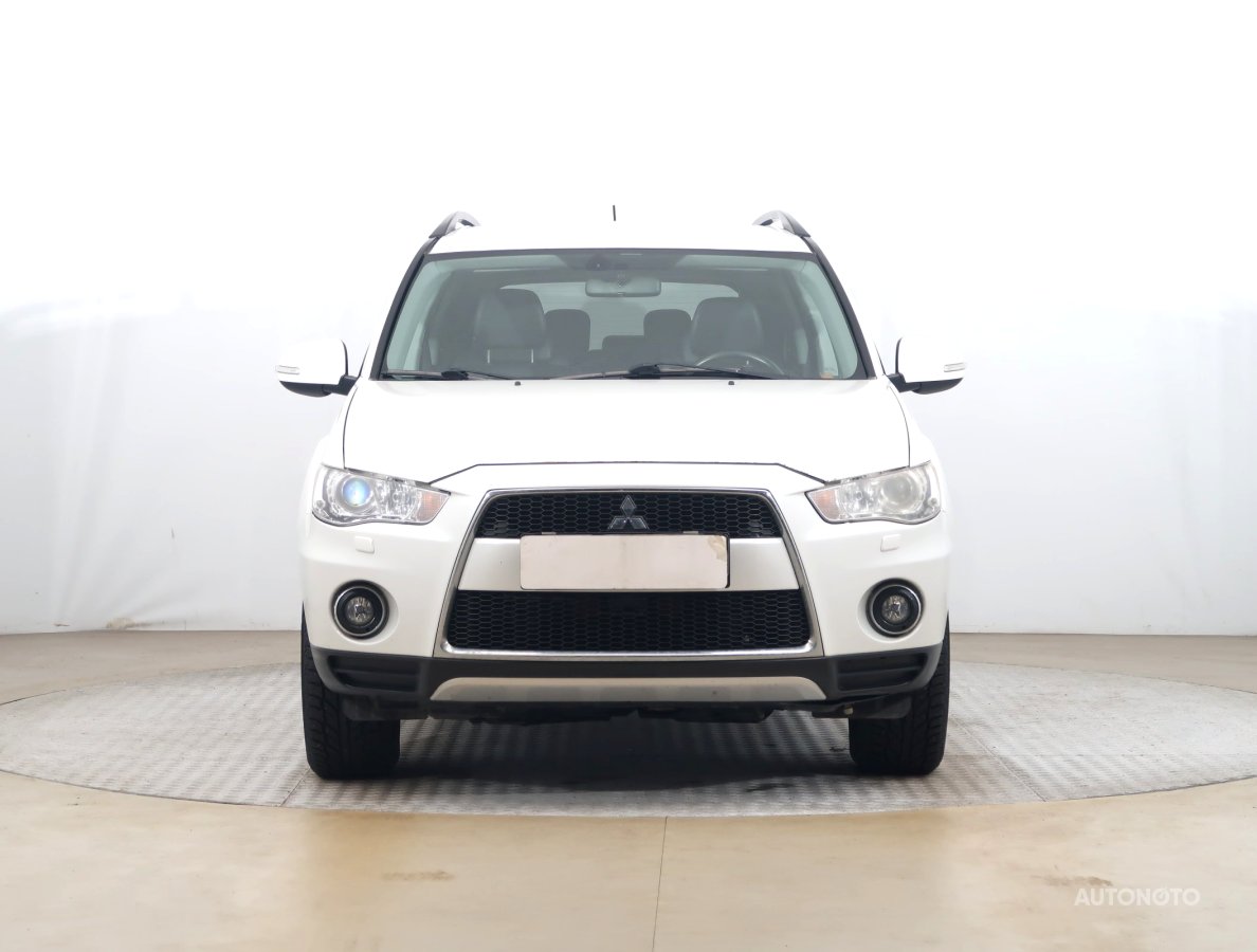 Mitsubishi Outlander, 2011 - pohled č. 2