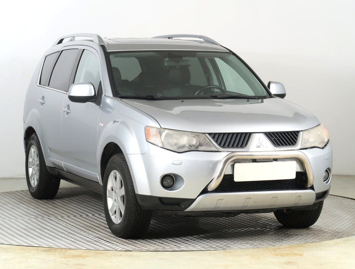 Mitsubishi Outlander, 2009 - celkový pohled