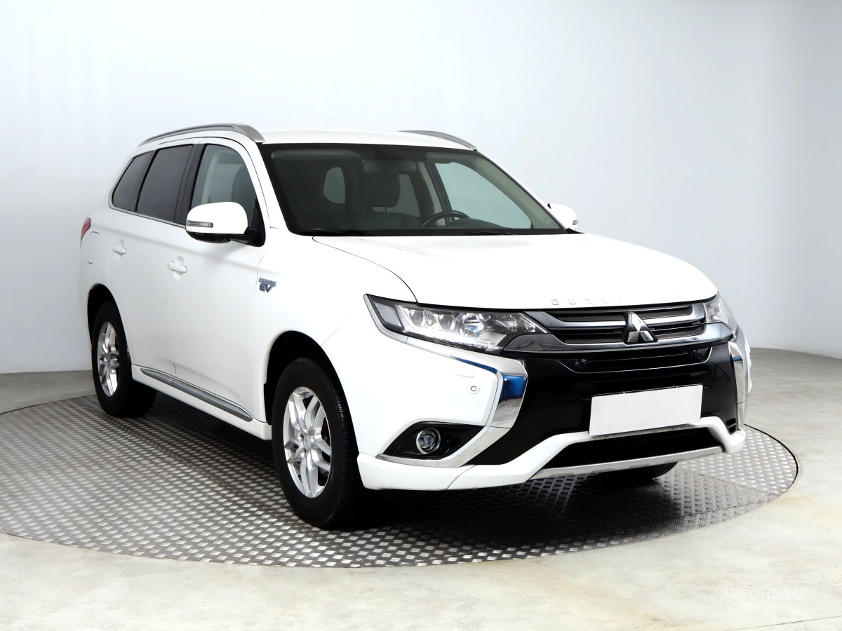Mitsubishi Outlander, 2018 - celkový pohled